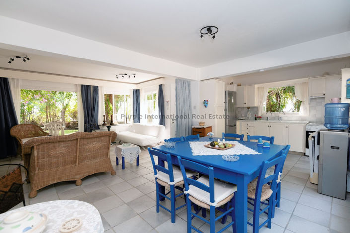 Image No.3-3 Bed Villa for sale