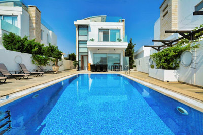 5 Bed Villa for sale