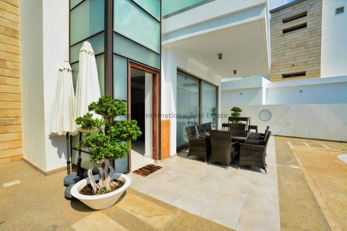 Image No.42-5 Bed Villa for sale