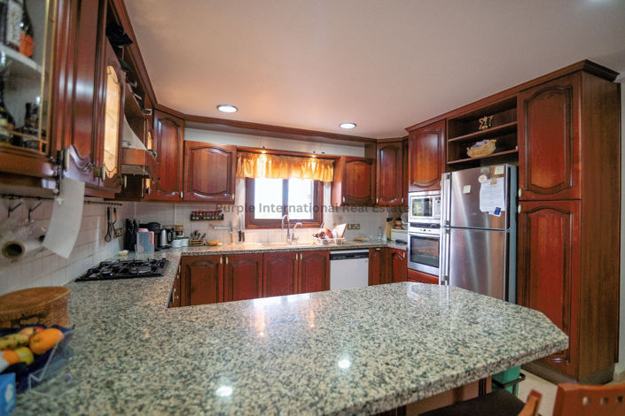 Image No.11-5 Bed Villa for sale