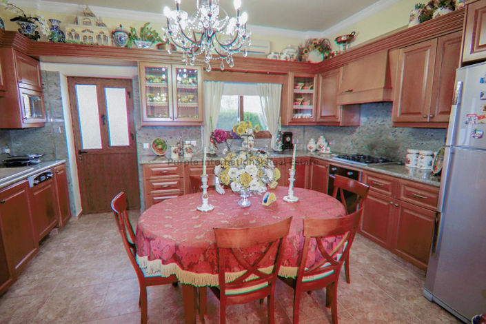 Image No.3-5 Bed Villa for sale