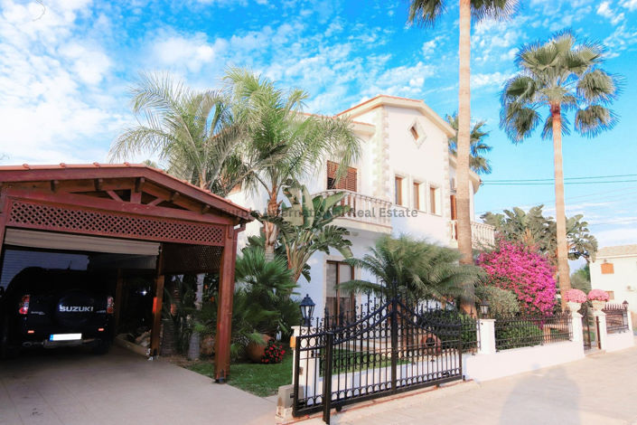 Image No.5-5 Bed Villa for sale