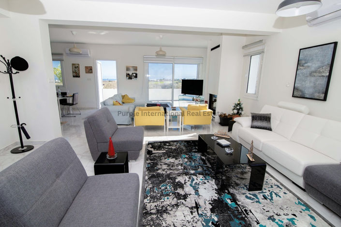 Image No.6-4 Bed Villa for sale