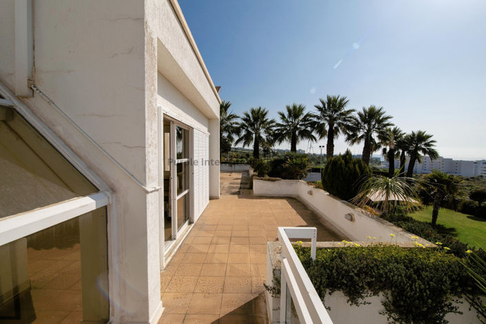 Image No.28-3 Bed Villa for sale