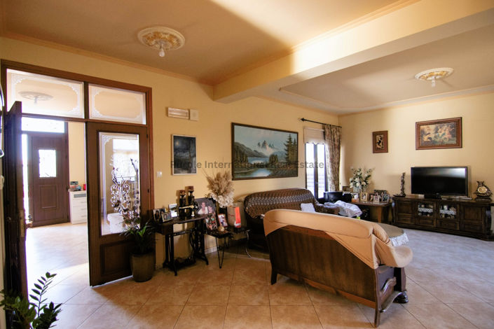 Image No.12-4 Bed Villa for sale