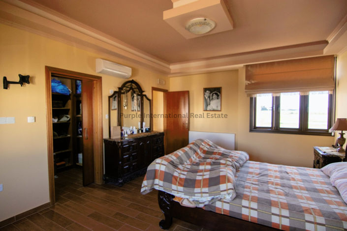 Image No.18-4 Bed Villa for sale