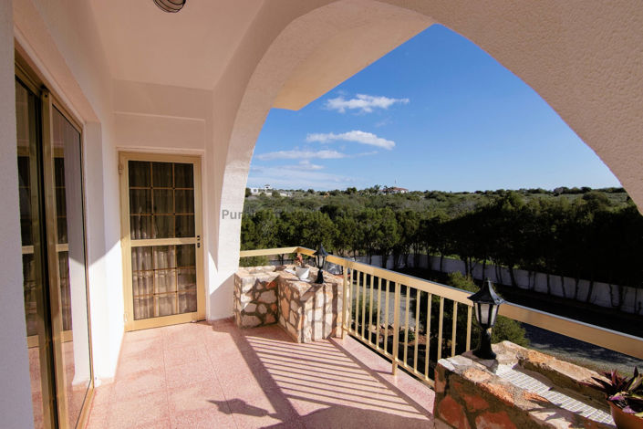 Image No.28-5 Bed Villa for sale