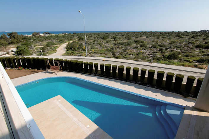 Image No.12-7 Bed Villa for sale