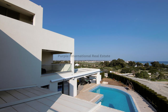 Image No.20-7 Bed Villa for sale