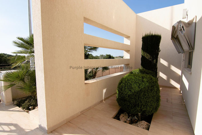 Image No.41-7 Bed Villa for sale