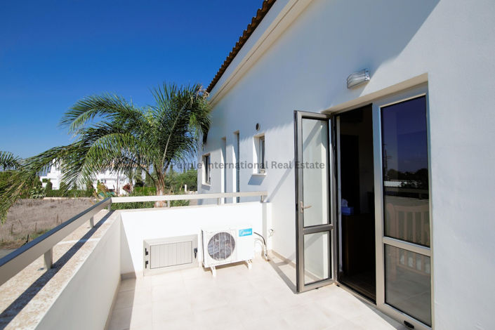 Image No.32-5 Bed Villa for sale