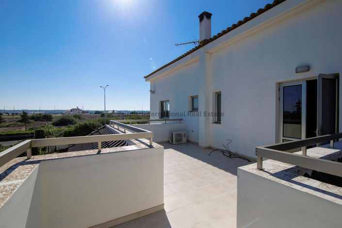 Image No.40-5 Bed Villa for sale