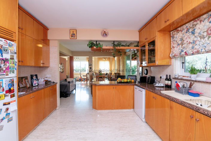 Image No.12-4 Bed Villa for sale