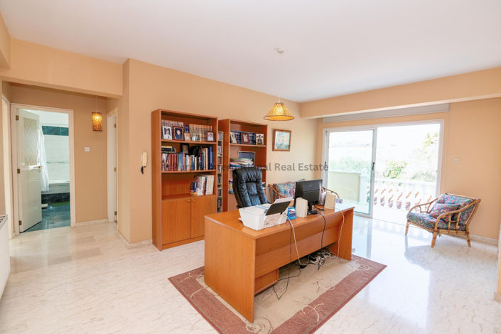 Image No.19-4 Bed Villa for sale