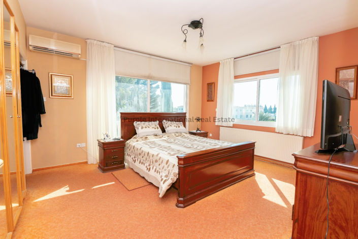 Image No.28-4 Bed Villa for sale