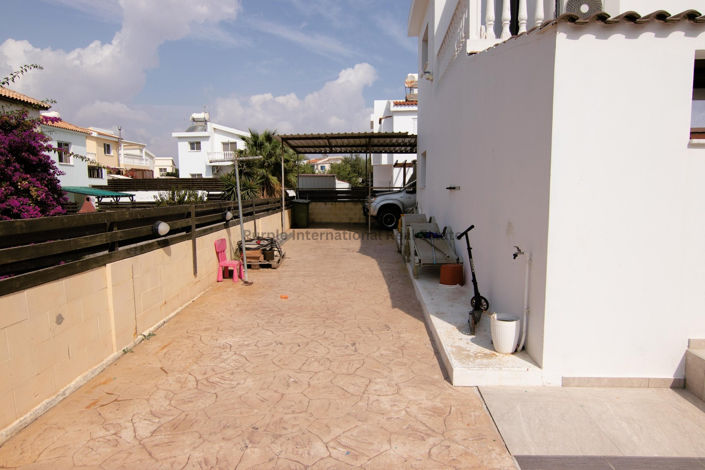 Image No.30-2 Bed Villa for sale