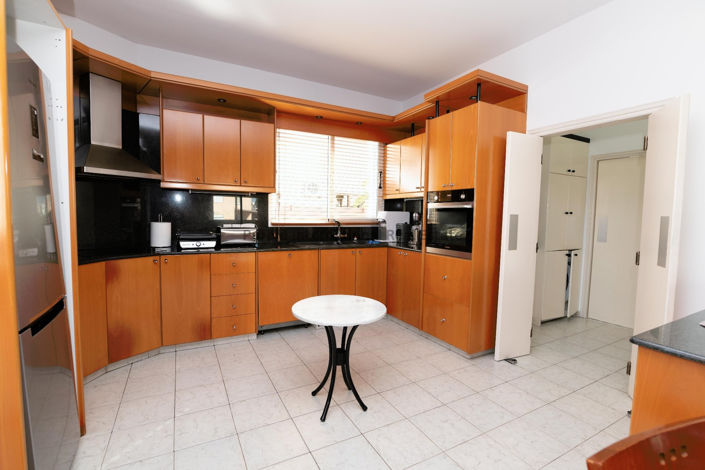 Image No.14-3 Bed Villa for sale