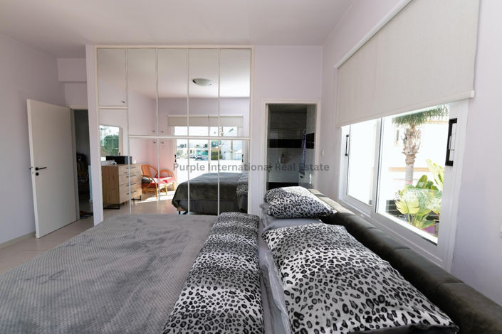 Image No.28-3 Bed Villa for sale