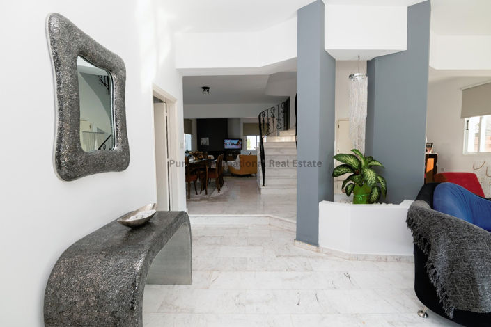 Image No.9-3 Bed Villa for sale