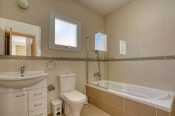 Image No.15-3 Bed Villa for sale