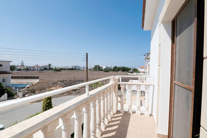 Image No.17-3 Bed Villa for sale