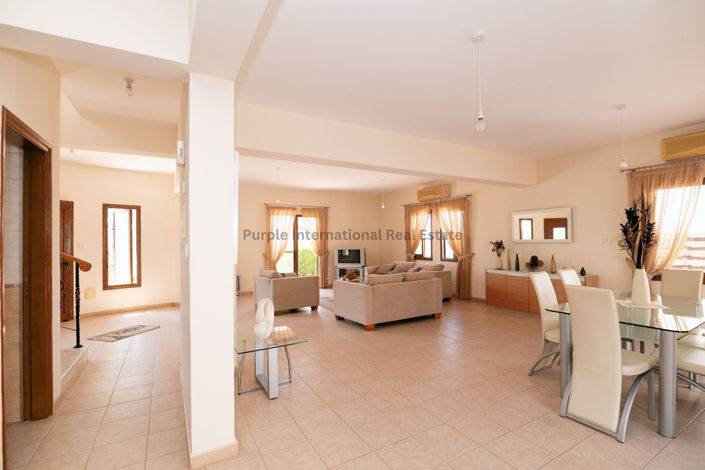 Image No.33-3 Bed Villa for sale