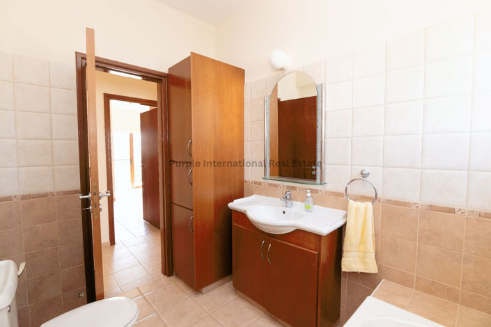 Image No.9-3 Bed Villa for sale