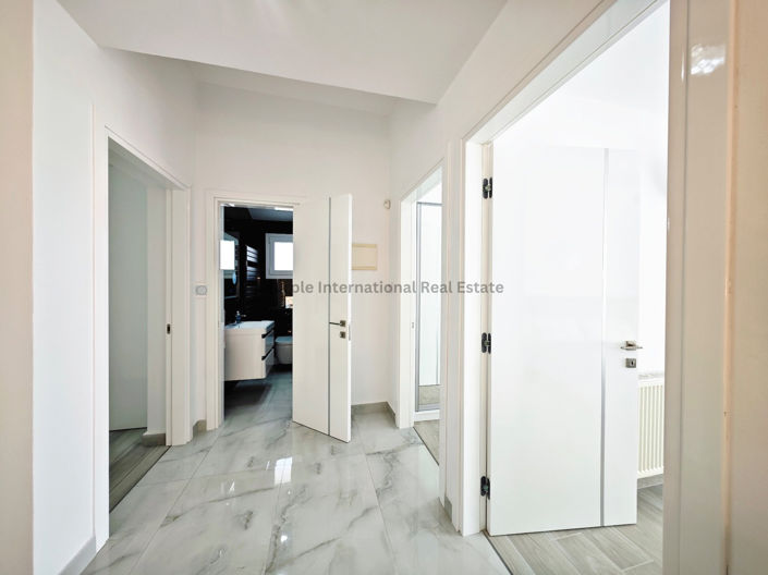 Image No.19-5 Bed Villa for sale