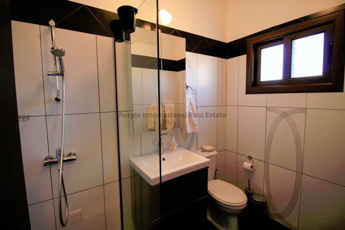 Image No.18-7 Bed Villa for sale