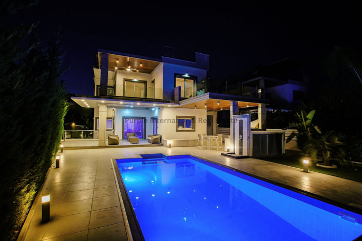 Image No.26-4 Bed Villa for sale