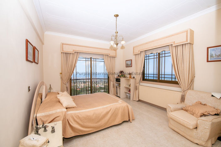 Image No.22-5 Bed Villa for sale