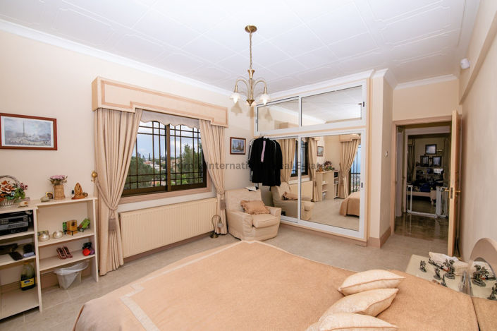 Image No.23-5 Bed Villa for sale