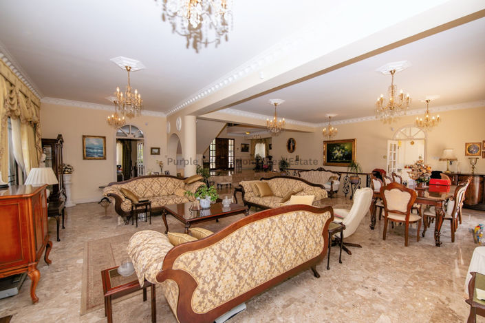 Image No.38-5 Bed Villa for sale