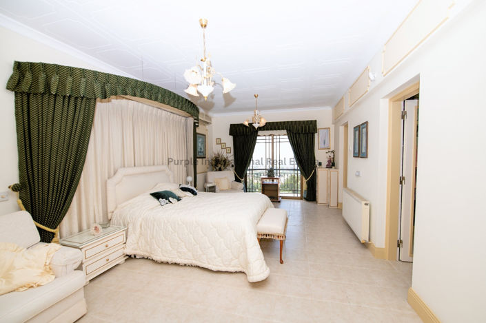 Image No.44-5 Bed Villa for sale