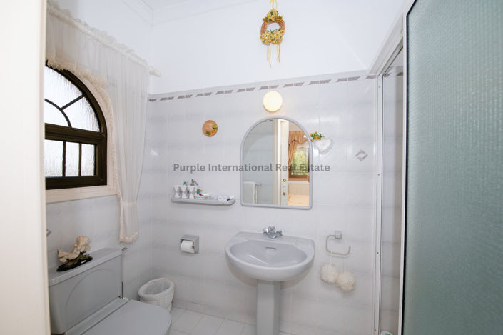 Image No.48-5 Bed Villa for sale