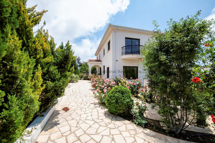 Image No.65-5 Bed Villa for sale