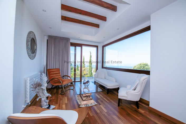 Image No.3-4 Bed Villa for sale