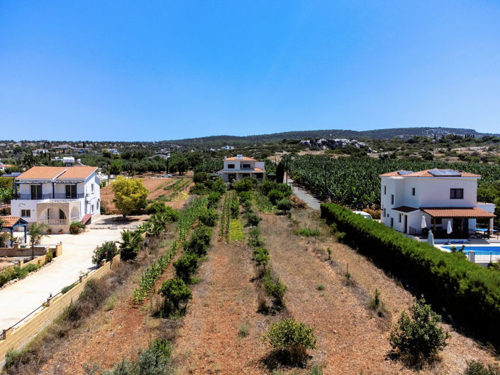 Image No.2-3 Bed Villa for sale