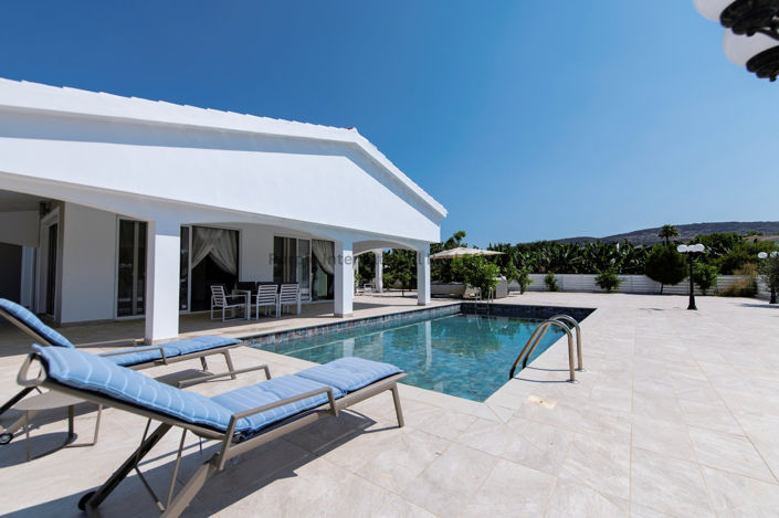 Image No.25-4 Bed Villa for sale