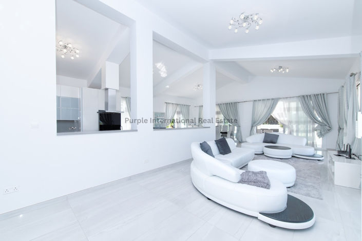 Image No.28-4 Bed Villa for sale