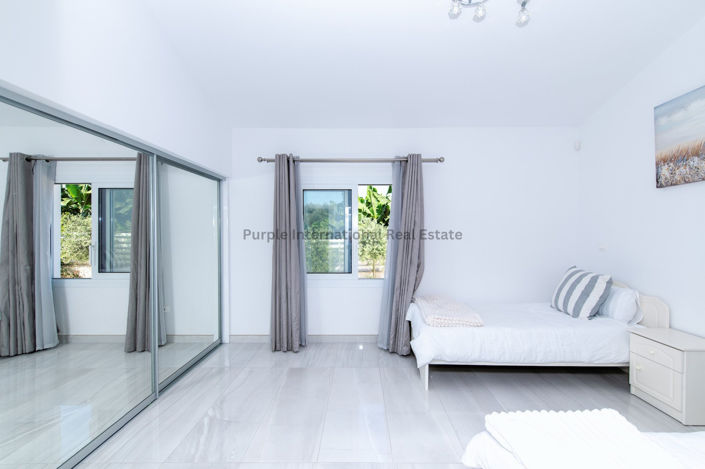 Image No.39-4 Bed Villa for sale