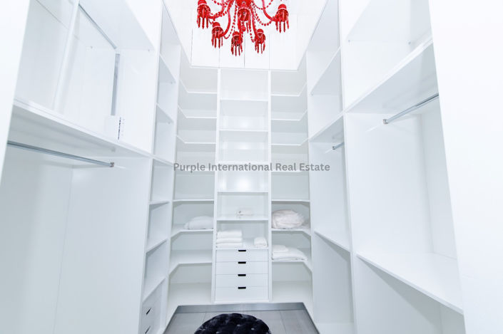 Image No.9-4 Bed Villa for sale