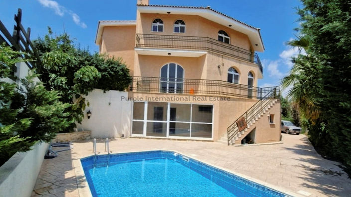 Image No.1-6 Bed Villa for sale