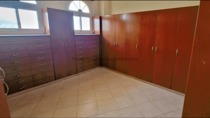 Image No.9-6 Bed Villa for sale