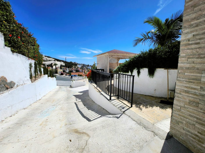 Image No.24-4 Bed Bungalow for sale