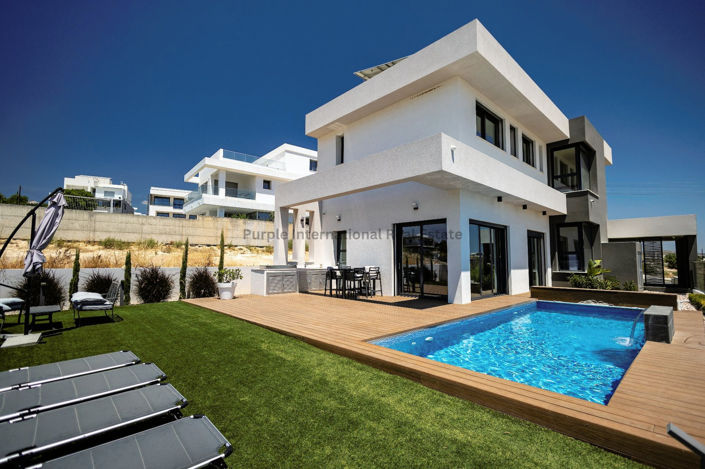 Image No.29-4 Bed Villa for sale