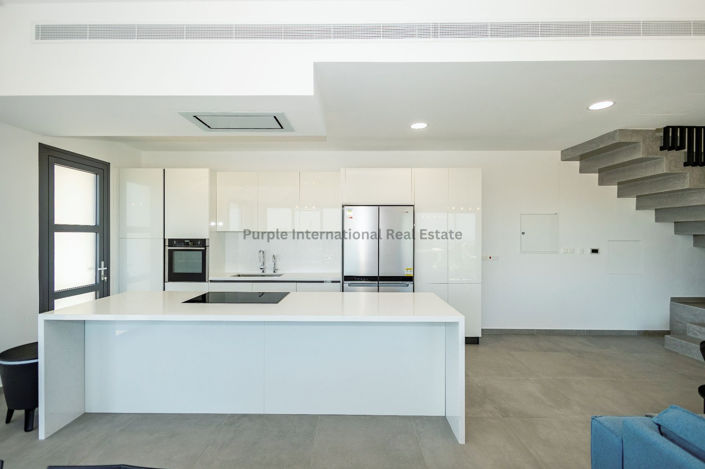 Image No.3-4 Bed Villa for sale