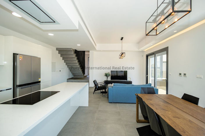 Image No.40-4 Bed Villa for sale