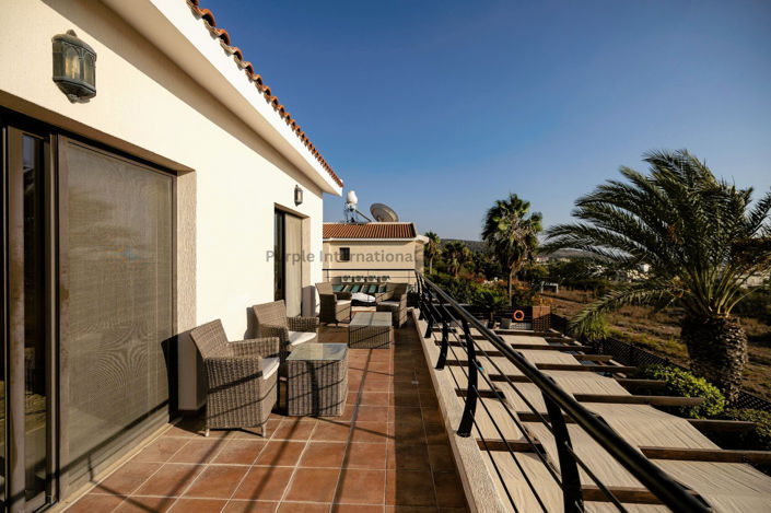 Image No.21-3 Bed Villa for sale