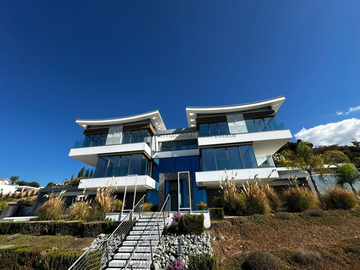 Image No.42-7 Bed Villa for sale